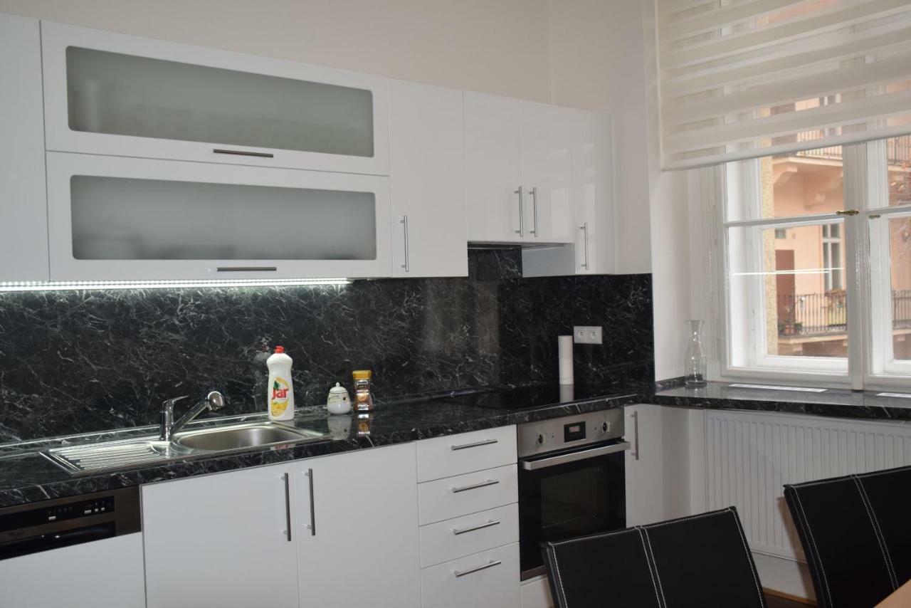 Tiva Downtown Apartments Praga Exterior foto